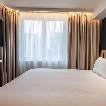 Express & By Ihg Ξενοδοχείο 3*