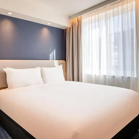 Express & By Ihg Ξενοδοχείο