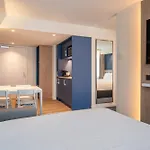 Express & By Ihg فندق 3*