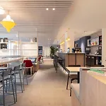 Express & By Ihg 3*