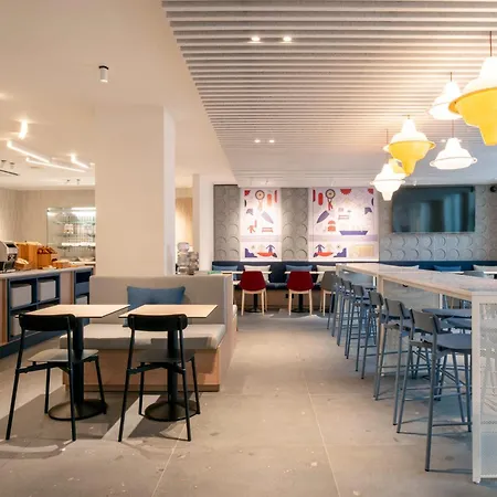 Hotel Express & By Ihg 3*