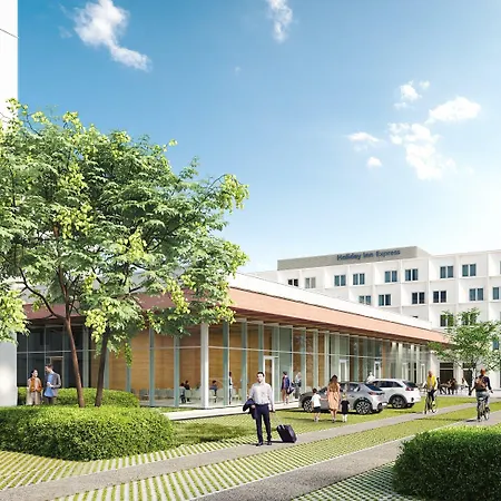 Express & By Ihg 호텔 3*