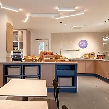 Express & By Ihg Gand