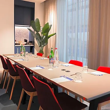 Express & By Ihg Hotel Gand