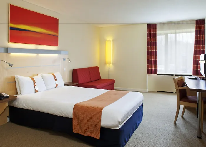 Hotel Express & By Ihg