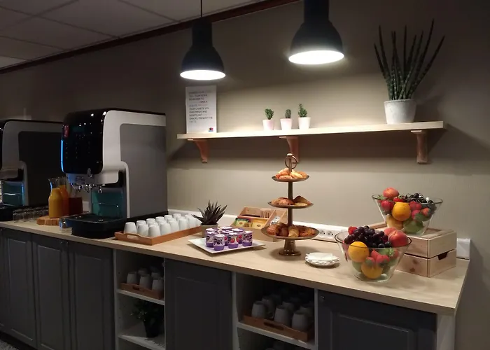 Express & By Ihg Gand