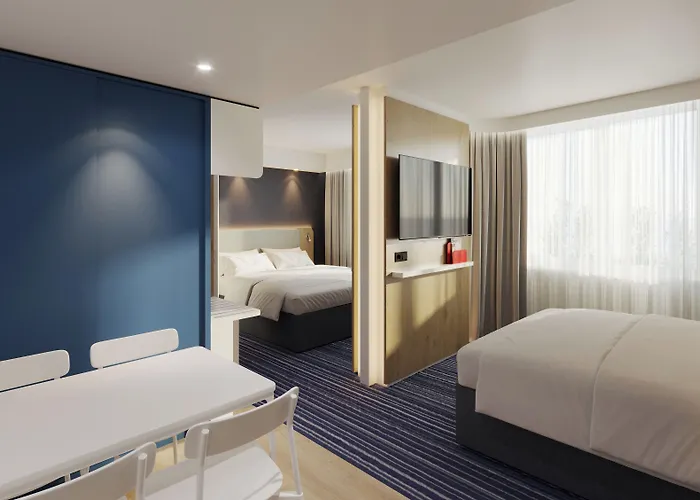 Express & By Ihg Hotel