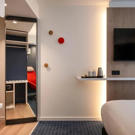 Express & By Ihg 3* גנט