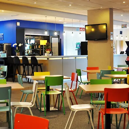 Express & By Ihg