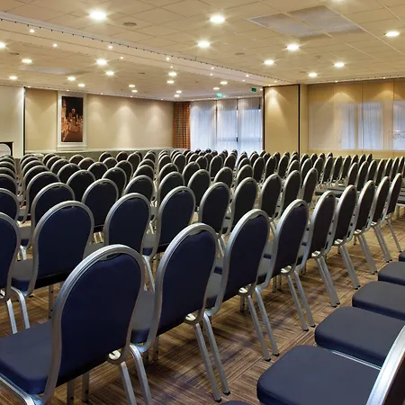Express & By Ihg 3* Gent